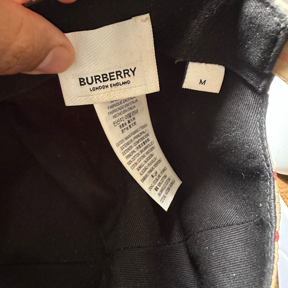Burberry baseball hat - Picture 9 of 10